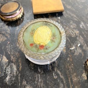 Powder jar from the 40s